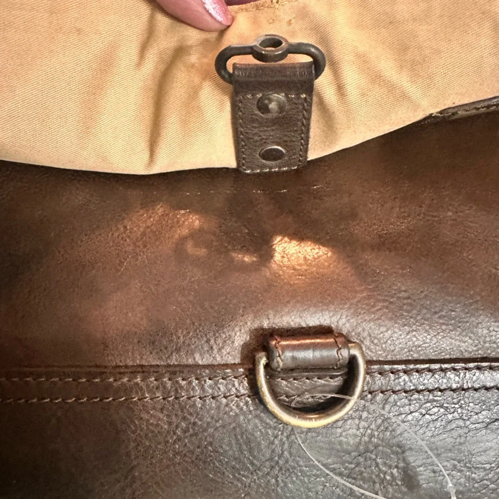 Banana Republic Ameribag Brown Leather Messenger Laptop Briefcase Bag 17 x 13